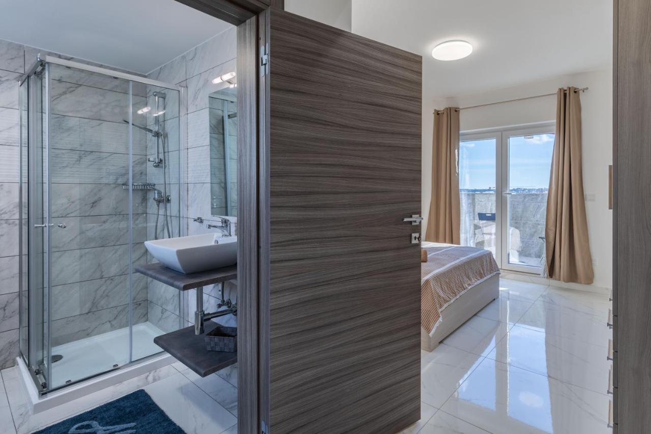 Terrace View-Stylish Two Bedrooms Fully Ac-Wifi Penthouse Мсида Экстерьер фото