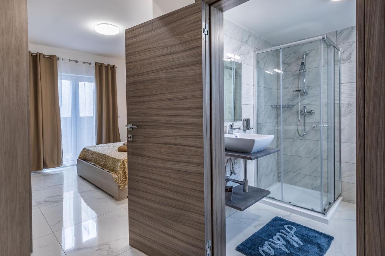 Terrace View-Stylish Two Bedrooms Fully Ac-Wifi Penthouse Мсида Экстерьер фото