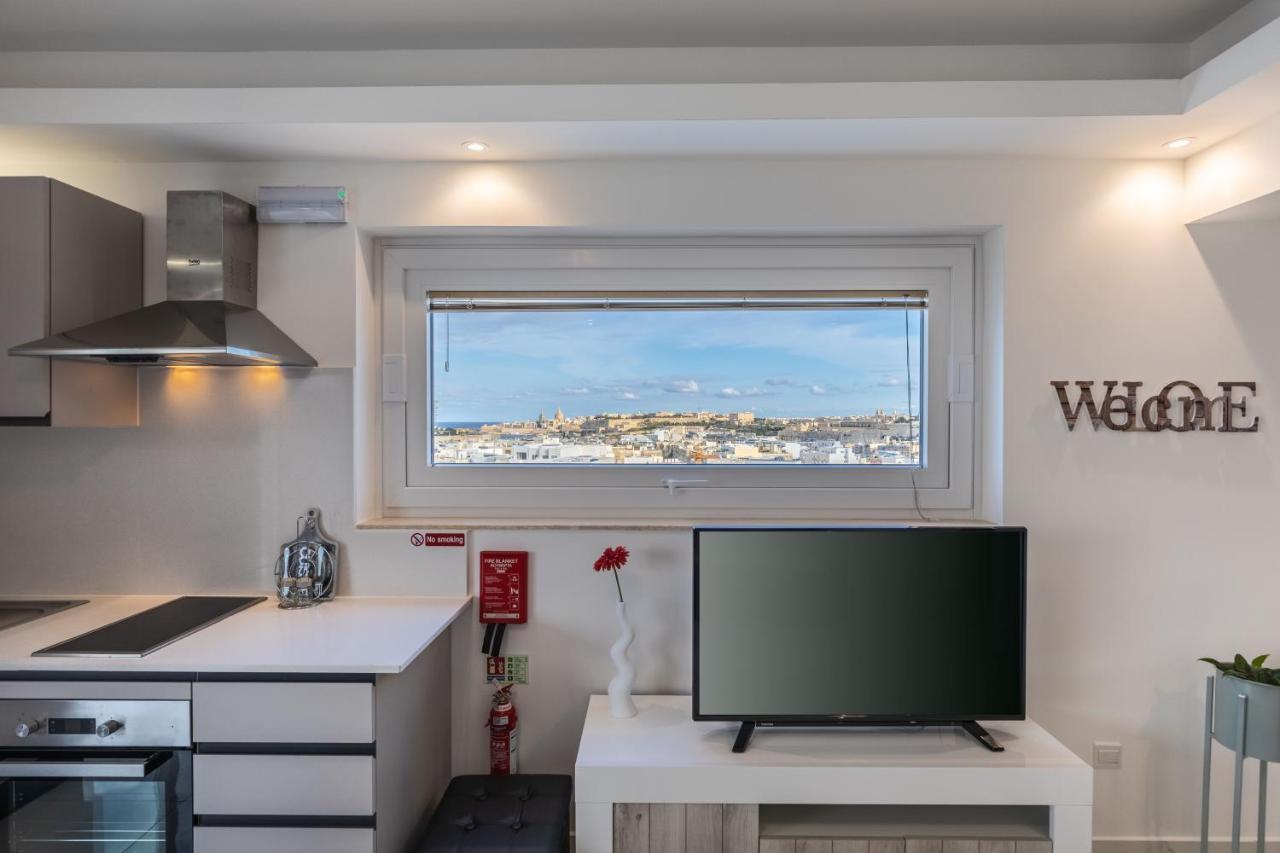 Terrace View-Stylish Two Bedrooms Fully Ac-Wifi Penthouse Мсида Экстерьер фото